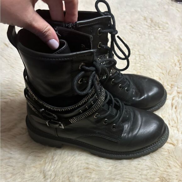 Rock and Candy Hensley Black Boots with Rhinestone Detail size 8 - Picture 5 of 10